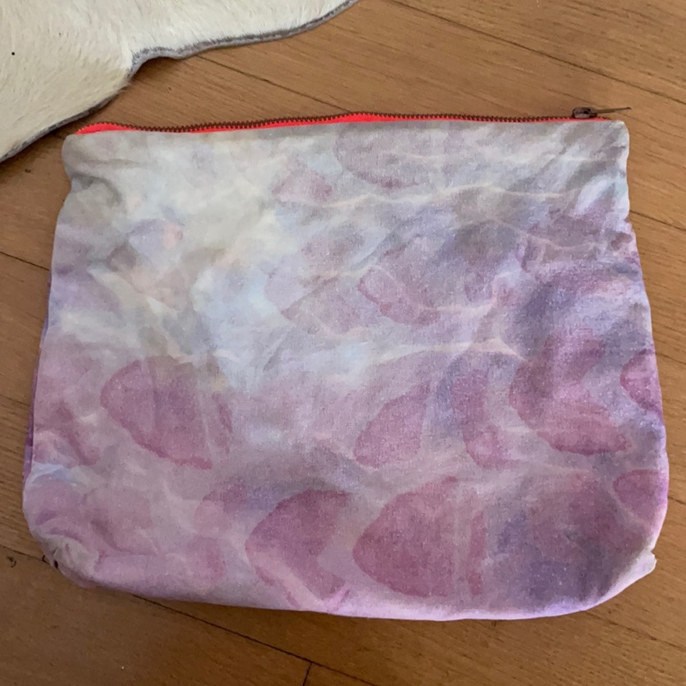 Samudra pouch
